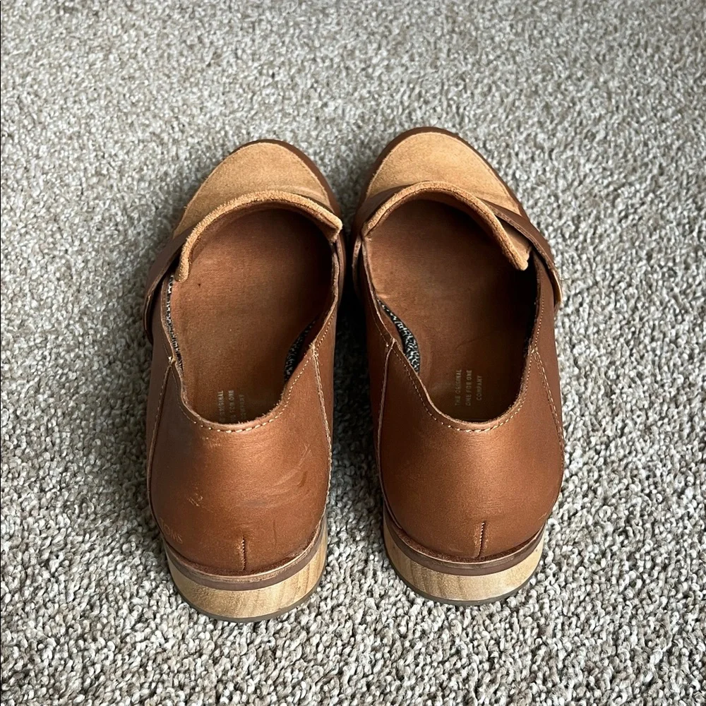 TOMS Women's Tan and Brown Loafers - Picture 3 of 4